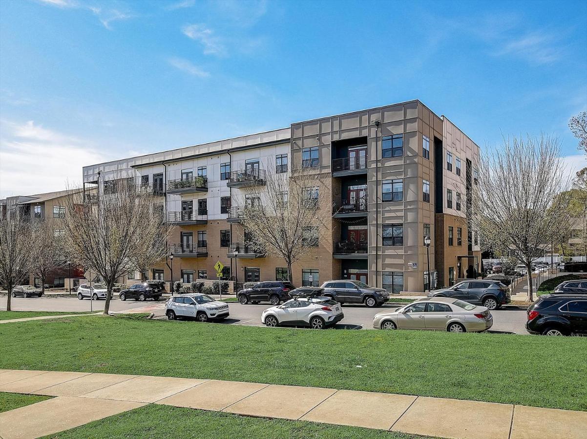 Frontdesk Village At Commonwealth Apts Plaza Midwood Apartamento *
